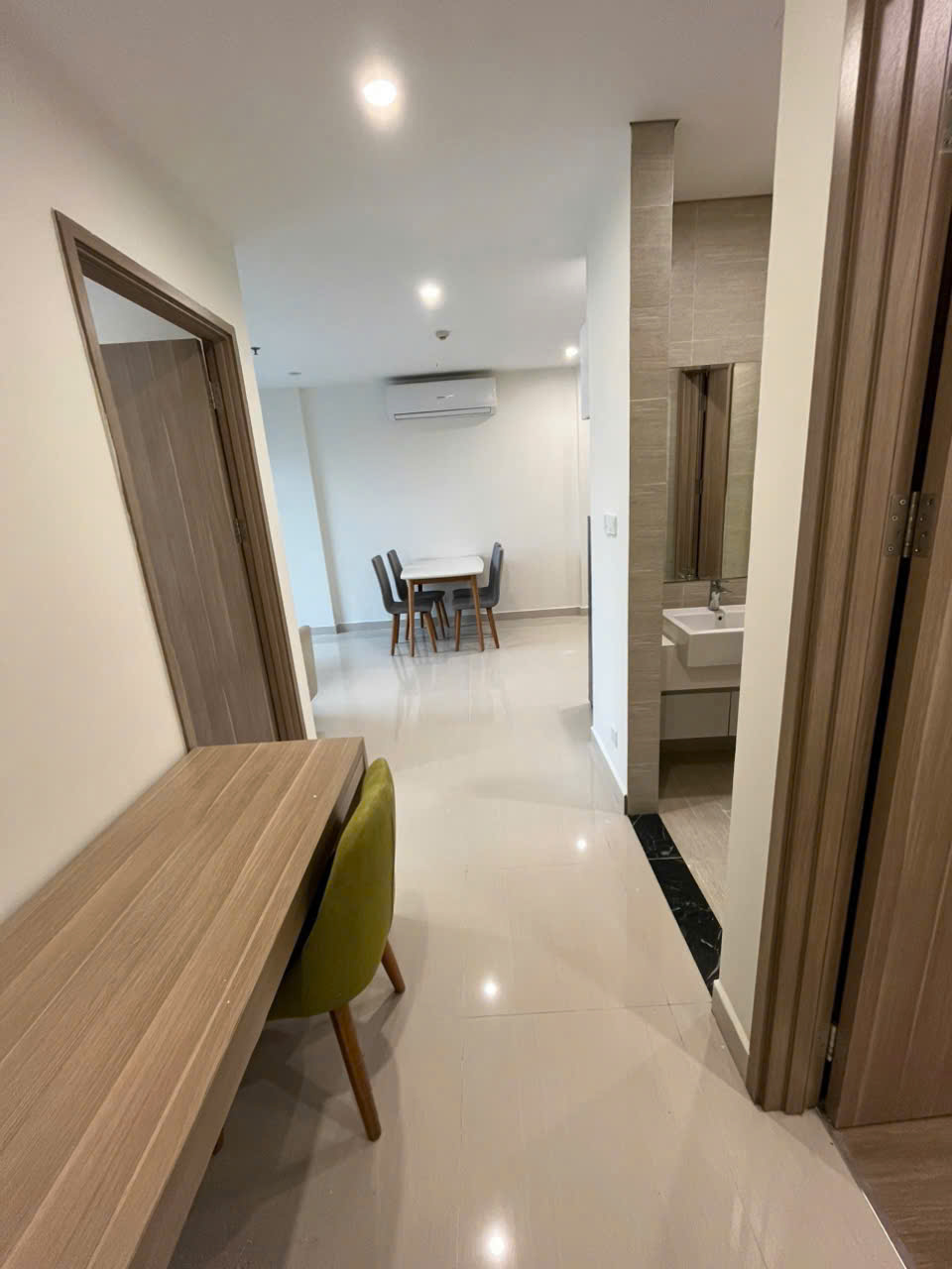 Cho Thuê Căn Hộ 2PN 1WC Gần Full Đồ – Tòa S2.17 Vinhomes Ocean Park, chỉ 7 triệu/tháng Cho Thuê Căn Hộ 2PN 1WC Gần Full Đồ – Tòa S2.17 Vinhomes Ocean Park, chỉ 7 triệu/tháng