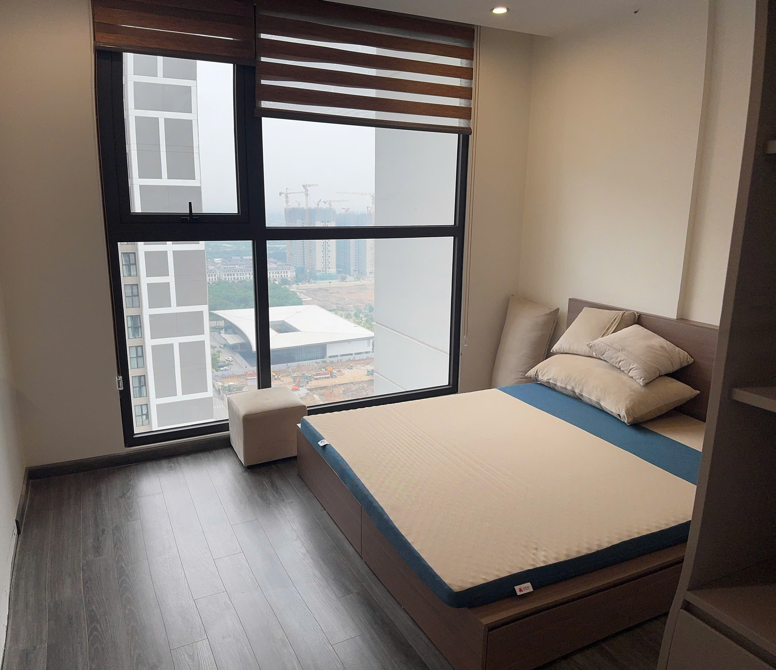 cho-thue-can-ho-1pn-cong-vinhomes-ocean-park 1 Cho thuê căn hộ 1PN+1 Vinhomes Ocean Park R1.01 đồ cơ bản