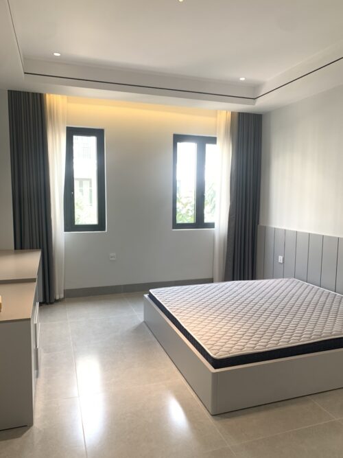 Cho thuê biệt thự liền kề Vinhomes Ocean Park 3 phân khu Thời Đại có thang máy