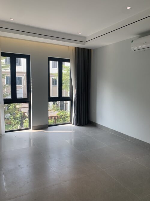 Cho thuê biệt thự liền kề Vinhomes Ocean Park 3 phân khu Thời Đại có thang máy