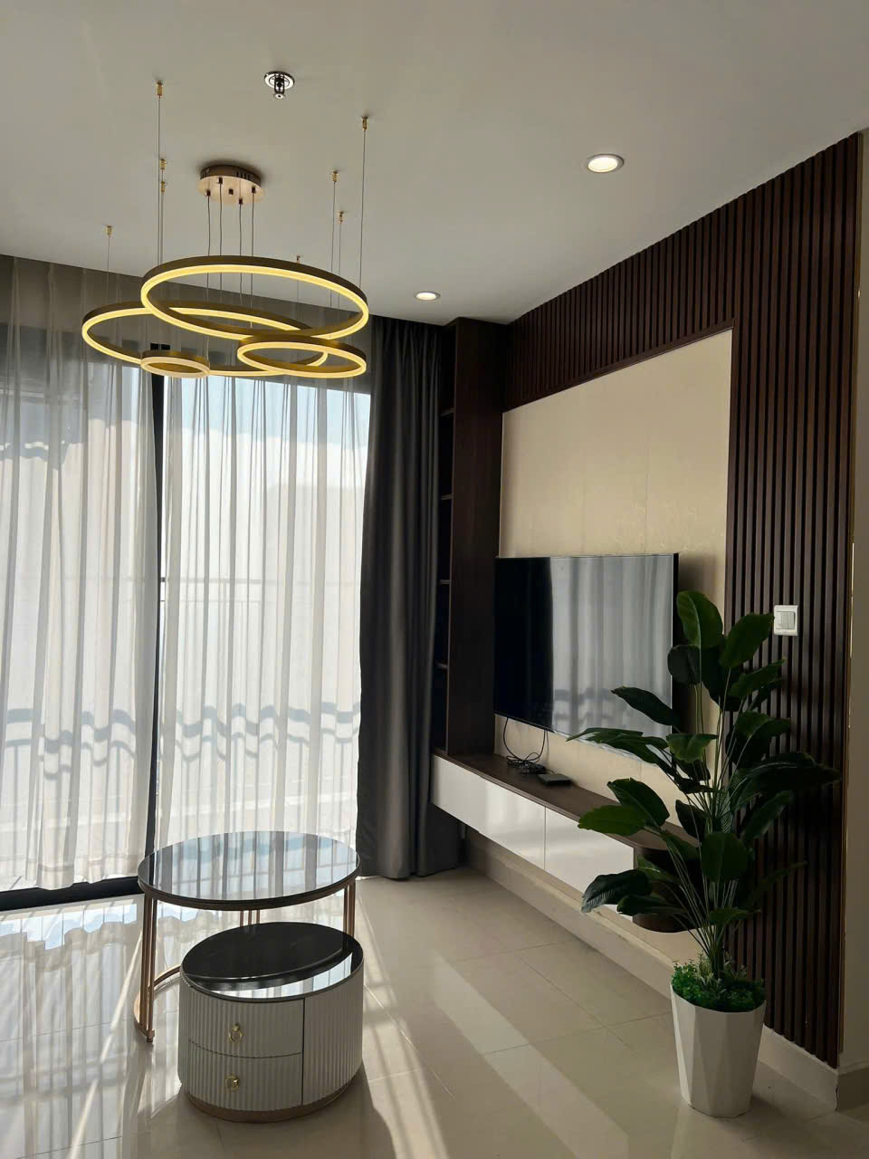 cho-thue-can-ho-3pn-vinhomes-ocean-park-toa-s210-4 Cho thuê căn hộ 3PN Vinhomes Ocean Park tòa S2.10, tầng cao, 80m², nội thất đẹp, giá 12.5 triệu/tháng. Gọi 0968.719.555