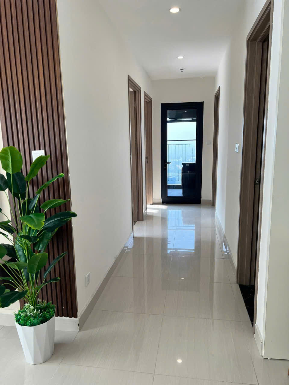 cho-thue-can-ho-3pn-vinhomes-ocean-park-toa-s210-6 Cho thuê căn hộ 3PN Vinhomes Ocean Park tòa S2.10, tầng cao, 80m², nội thất đẹp, giá 12.5 triệu/tháng. Gọi 0968.719.555