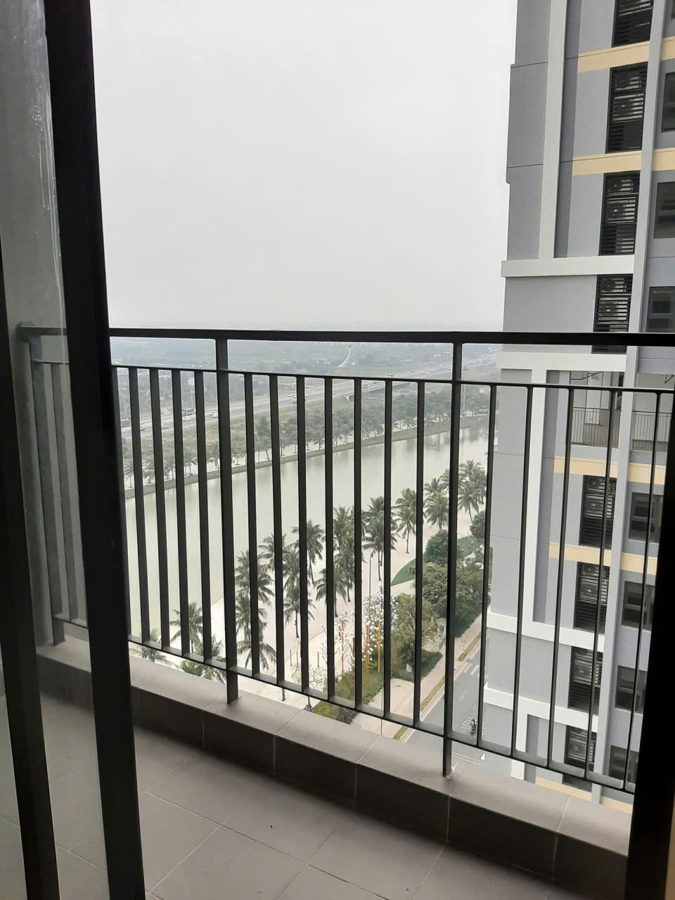 cho-thue-can-ho-2pn-2wc-toa-zurich-zr2-vinhomes-ocean-park-5 Cho thuê 2PN 2WC Zurich ZR2 Vinhomes Ocean Park giá 8,5 triệu