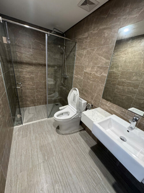 Cho thuê căn hộ 2PN+2WC tòa ZR2 Vinhomes Ocean Park
