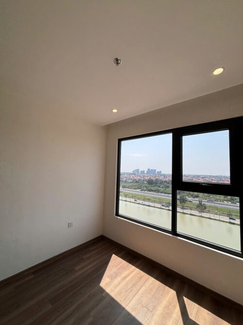 Cho thuê căn hộ 3 phòng ngủ tòa ZR3 Vinhomes Ocean Park