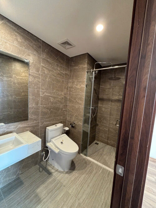 Cho thuê căn hộ 3 phòng ngủ tòa ZR3 Vinhomes Ocean Park