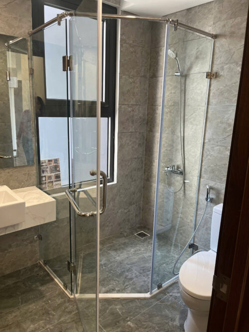 Cho thuê căn hộ Studio tòa ZR2 Vinhomes Ocean Park, nội thất cơ bản có rèm điều hòa, giá 5.5 triệu/tháng