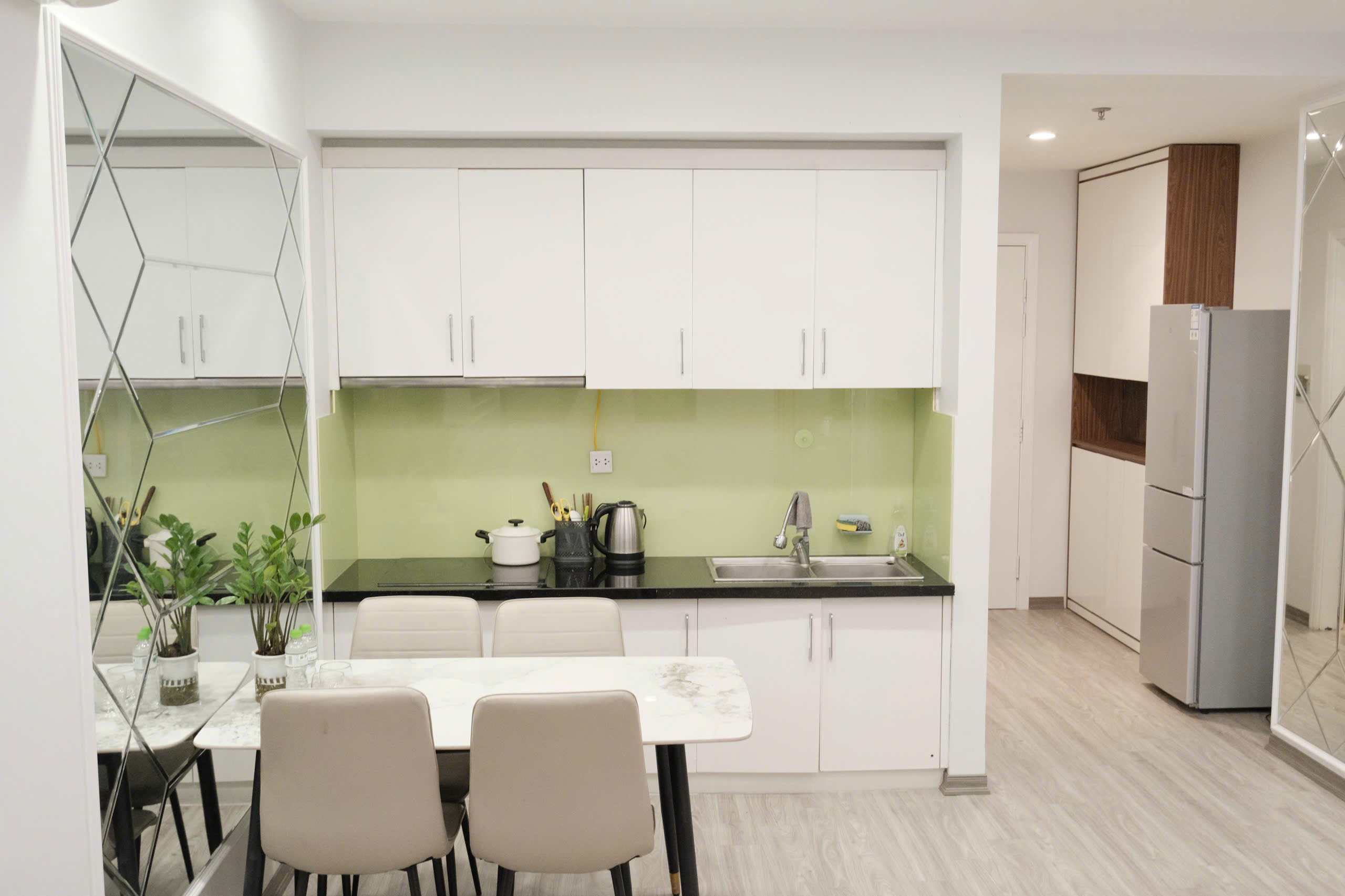 homestay-times-city-t9-tang-cao-full-noi-that (2) Cho thuê homestay Times City T9 tầng cao full đồ, view đẹp