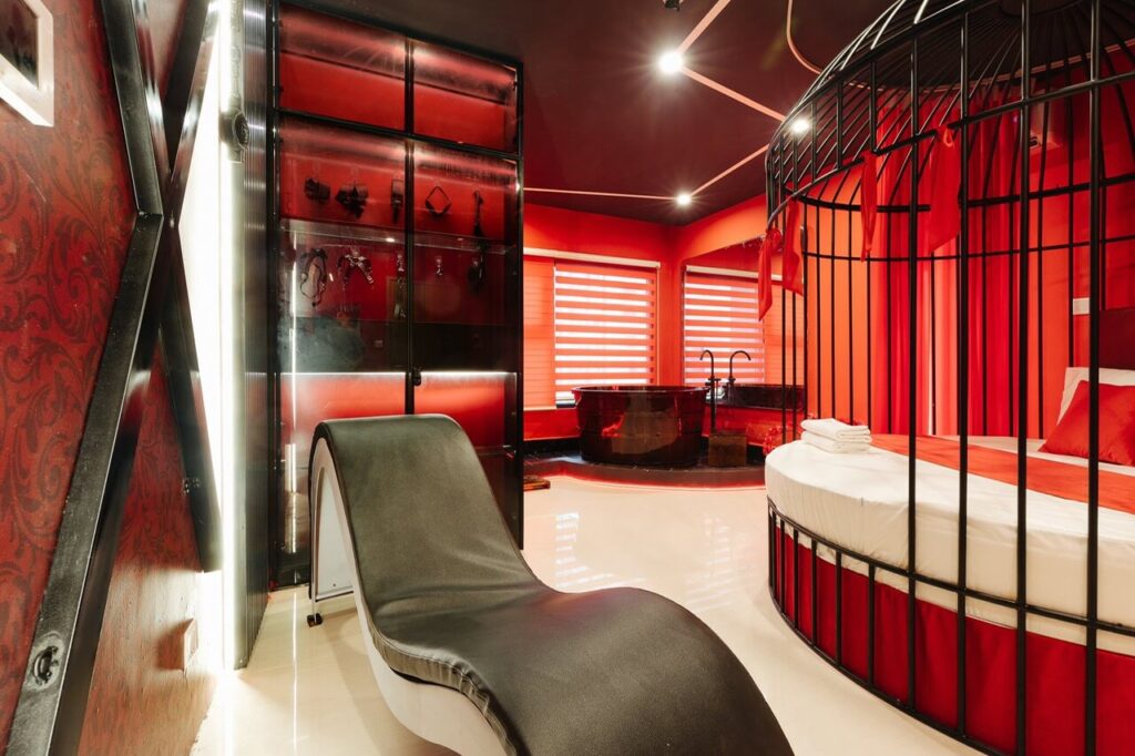 Homestay tình yêu tại Vinhomes Ocean Park với decor cảm xúc, ghế tình yêu, không gian riêng tư