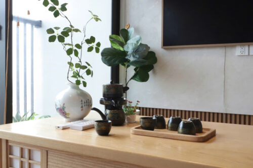 Thuê homestay 2PN tầng cao view hồ tại L2 Landmark Ecopark