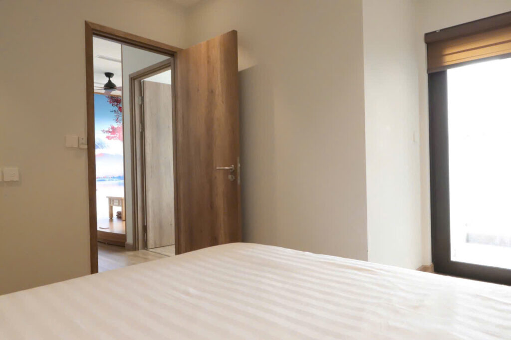 Thuê homestay 2PN tầng cao view hồ tại L2 Landmark Ecopark