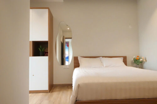 Thuê homestay 2PN tầng cao view hồ tại L2 Landmark Ecopark