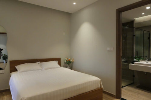 Thuê homestay 2PN tầng cao view hồ tại L2 Landmark Ecopark