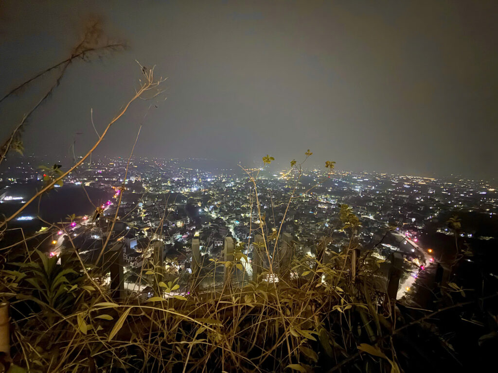 Homestay Landmark Ecopark tòa L1 tầng cao, view đẹp, full nội thất