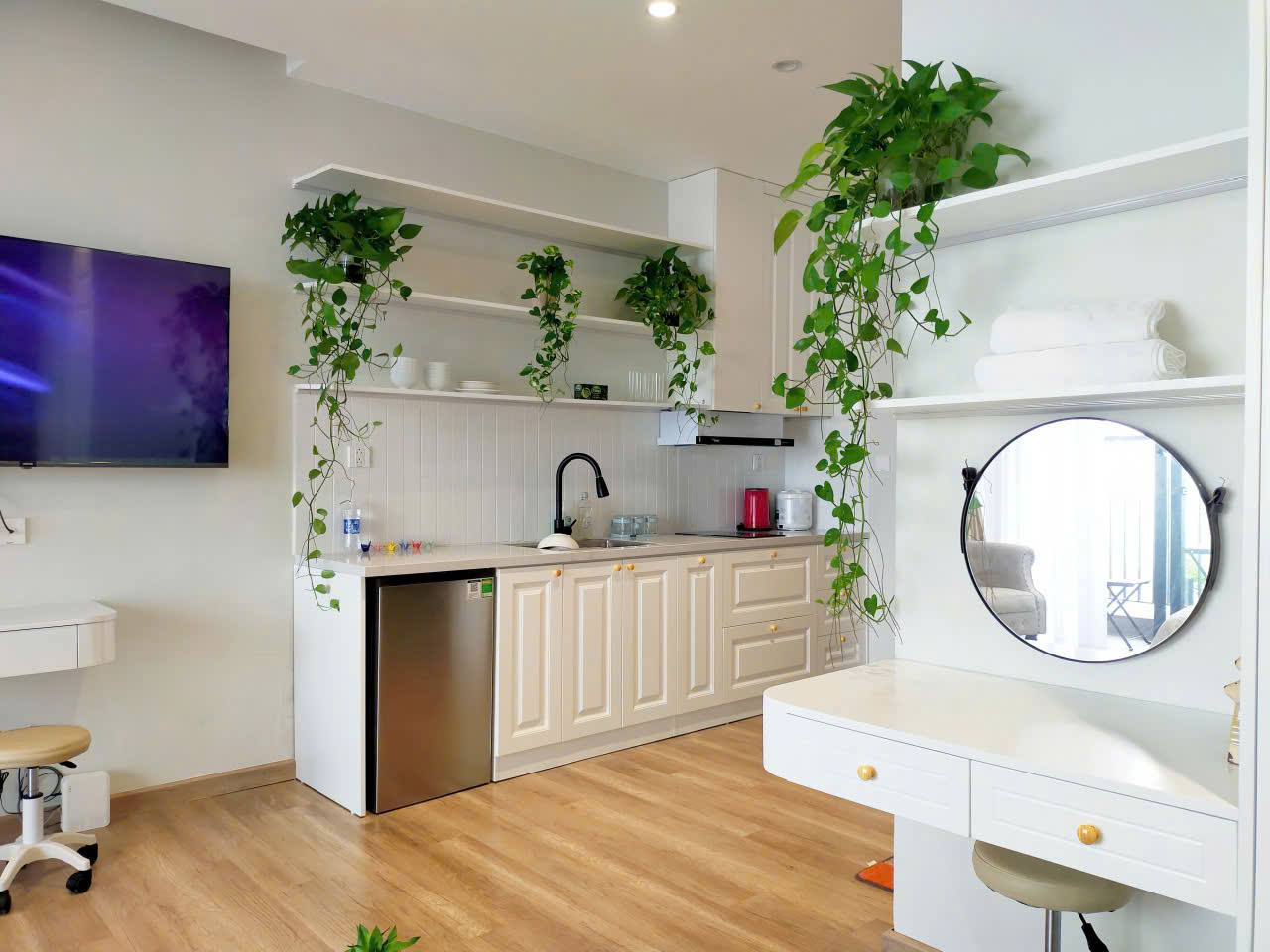 homestay-toa-l1-landmark-ecopark (1) Homestay Landmark Ecopark tòa L1 full nội thất, vị trí trung tâm, tiện ích đầy đủ