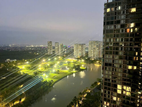 Homestay Landmark Ecopark L2 tầng cao view đẹp