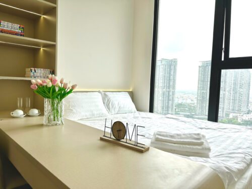 Homestay Sky Forest Ecopark SF2 2 phòng ngủ căn góc tầng 23 view đảo