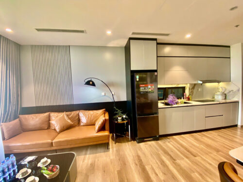 Homestay Ecopark 2PN tòa L1 Landmark tầng 36 view hồ Thiên Nga
