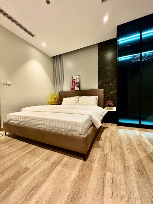 Homestay Ecopark 2PN tòa L1 Landmark tầng 36 view hồ Thiên Nga