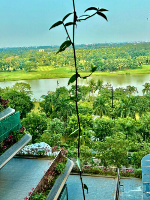 Homestay Swanlake Onsen Ecopark R2 2 phòng ngủ view hồ Thiên Nga và sân Golf