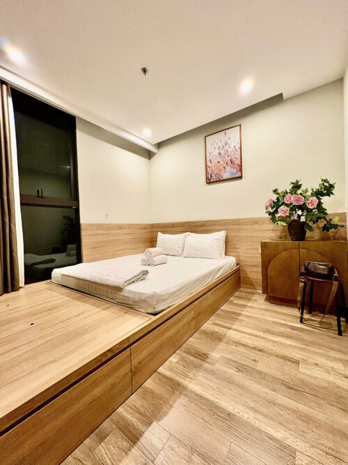 Homestay Swanlake Onsen Ecopark R2 2 phòng ngủ view hồ Thiên Nga và sân Golf