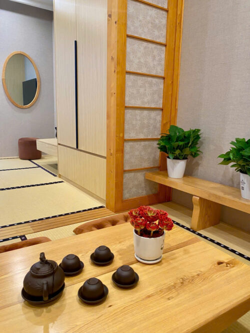 Cho thuê homestay Studio SwanLake Onsen Ecopark tòa R2 tầng cao view công viên