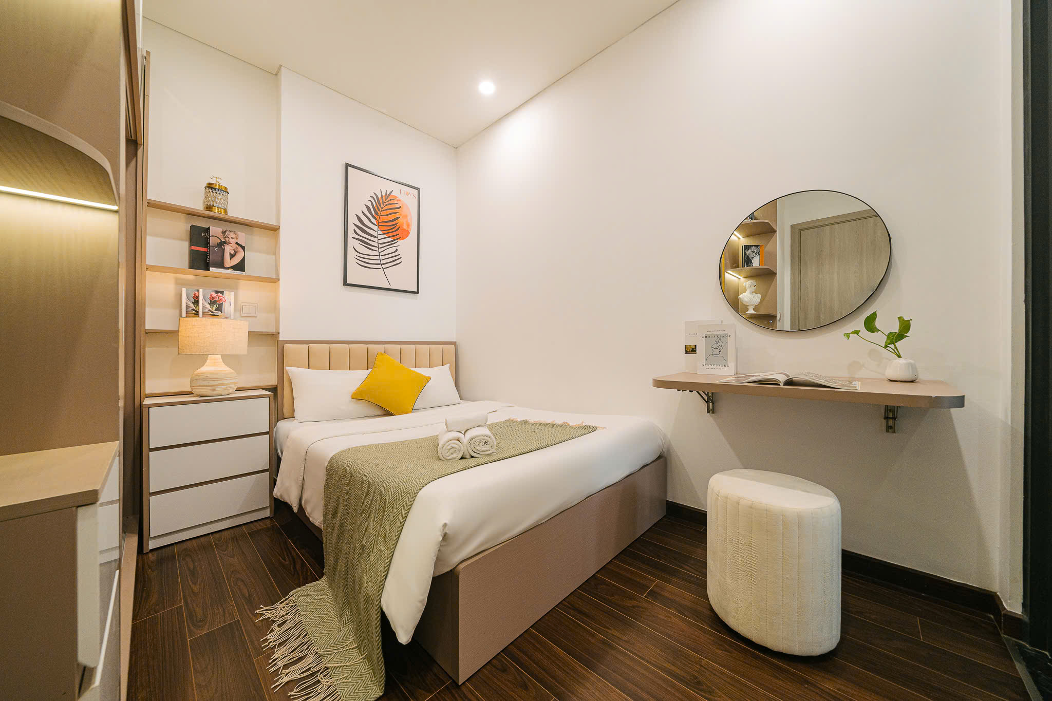 homestay-masteri-west-heights-toa-c-can-2pn-2wc-view-thoang-3 Homestay Masteri West Heights Tòa C 2PN 2WC Tầng Cao View Thoáng Đẹp
