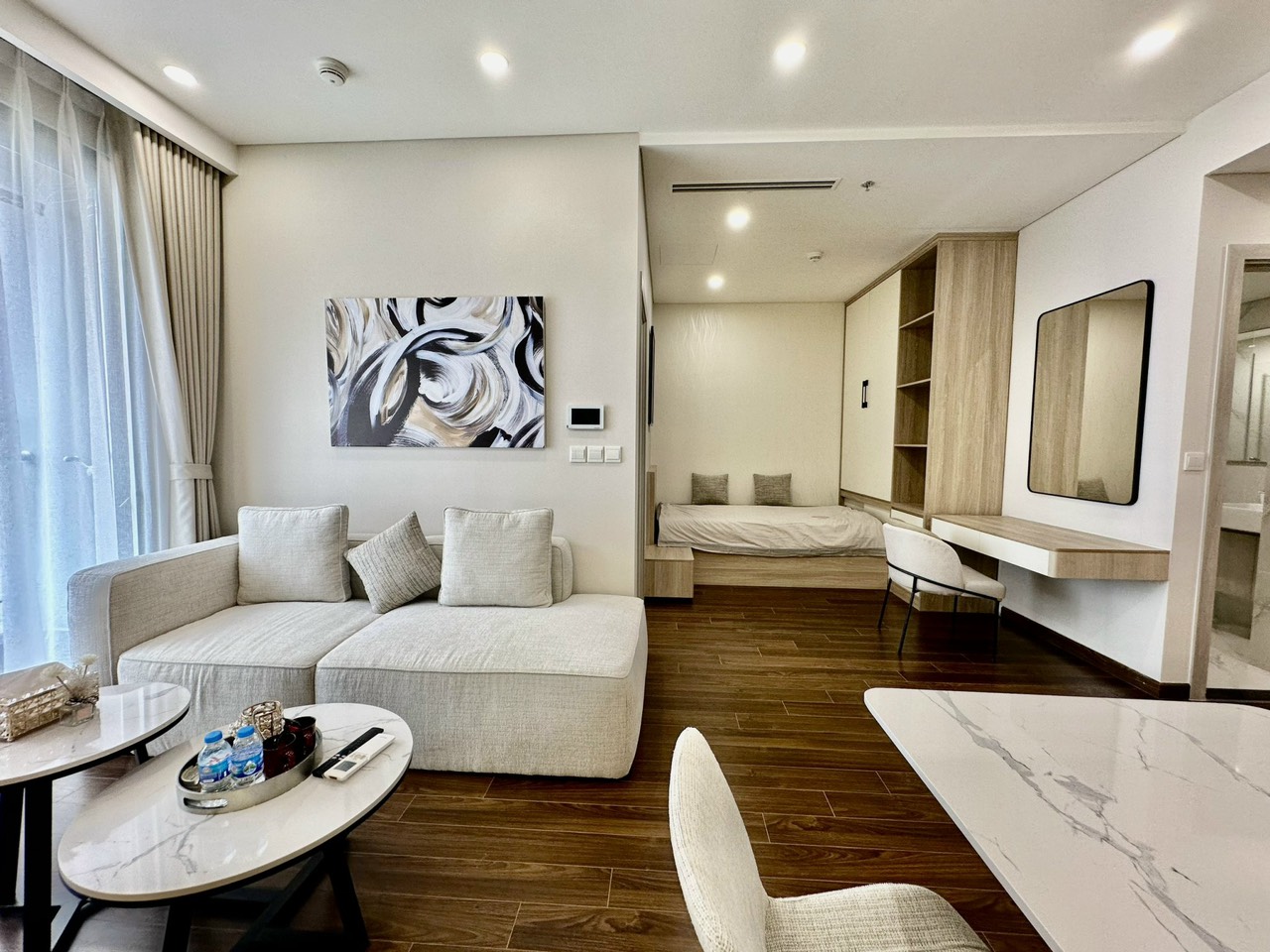 homestay-masteri-west-heights-toa-d-1pn-view-ho-4 Homestay Masteri West Heights tòa D căn 1PN+1 diện tích 50m², tầng cao, view hồ