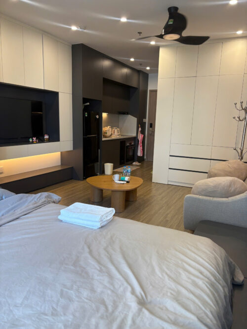 Homestay Sakura Smart City tầng trung