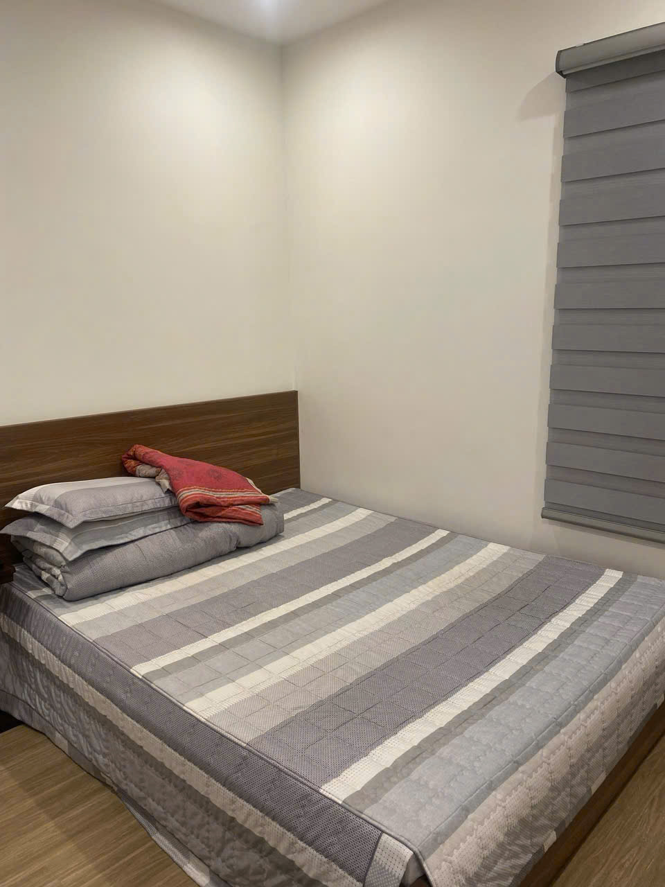 2-bedroom-2-bathroom-apartment-for-rent-vinhomes-ocean-park (10) 2 Bedroom 2 Bathroom Apartment for Rent in S1.08 Sapphire 1 | High Floor | Vinhomes Ocean Park