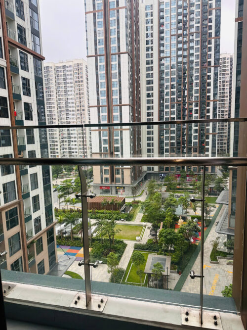 Luxury 2 Bedroom Apartment for Rent in Masteri Waterfront H3