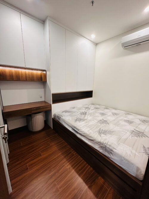 Luxury 2 Bedroom Apartment for Rent in Masteri Waterfront H3