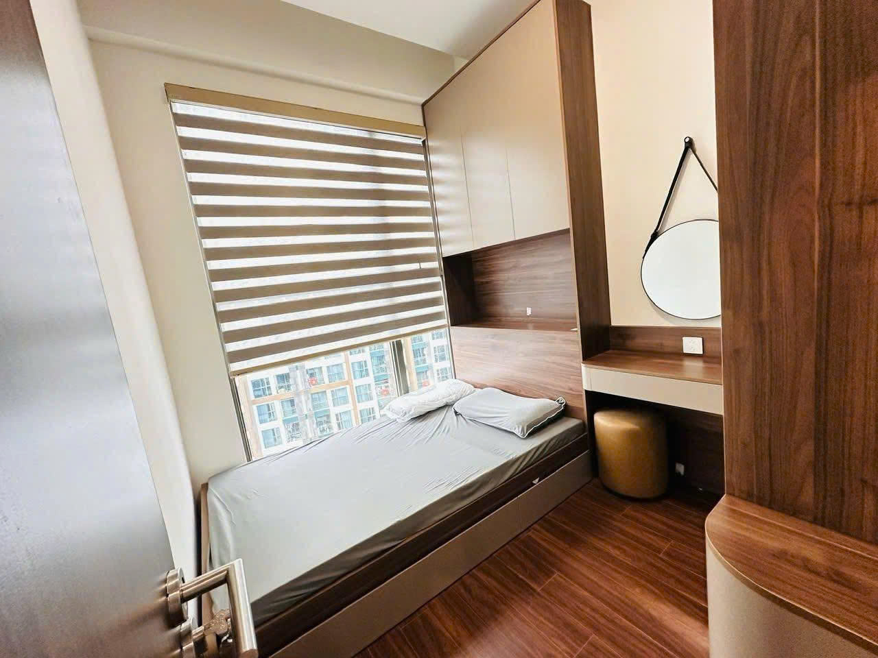 3-bedroom-apartment-for-rent-masteri-waterfront-h1-vinhomes-ocean-park (7) 3 Bedroom Apartment for Rent in Masteri Waterfront H1