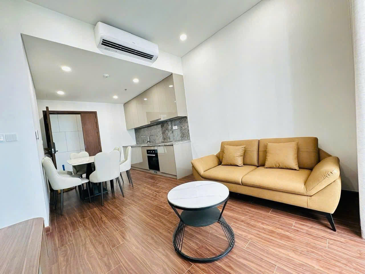 3-bedroom-apartment-for-rent-masteri-waterfront-h1-vinhomes-ocean-park (8) 3 Bedroom Apartment for Rent in Masteri Waterfront H1