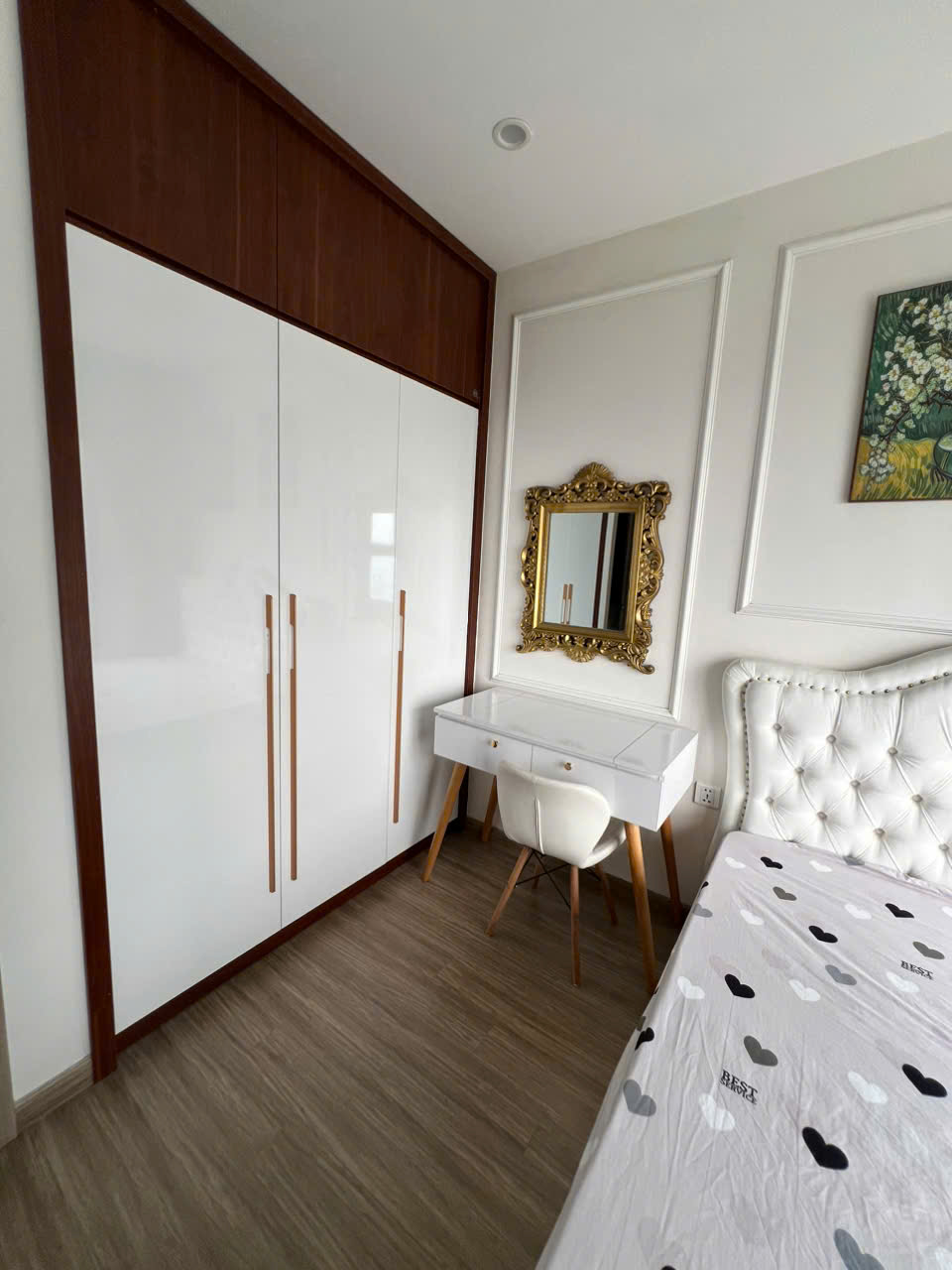 3-bedroom-apartment-for-rent-s2-19-sapphire-2-vinhomes-ocean-park-13m (2) 3 Bedroom Apartment for Rent in S2.19 Sapphire 2