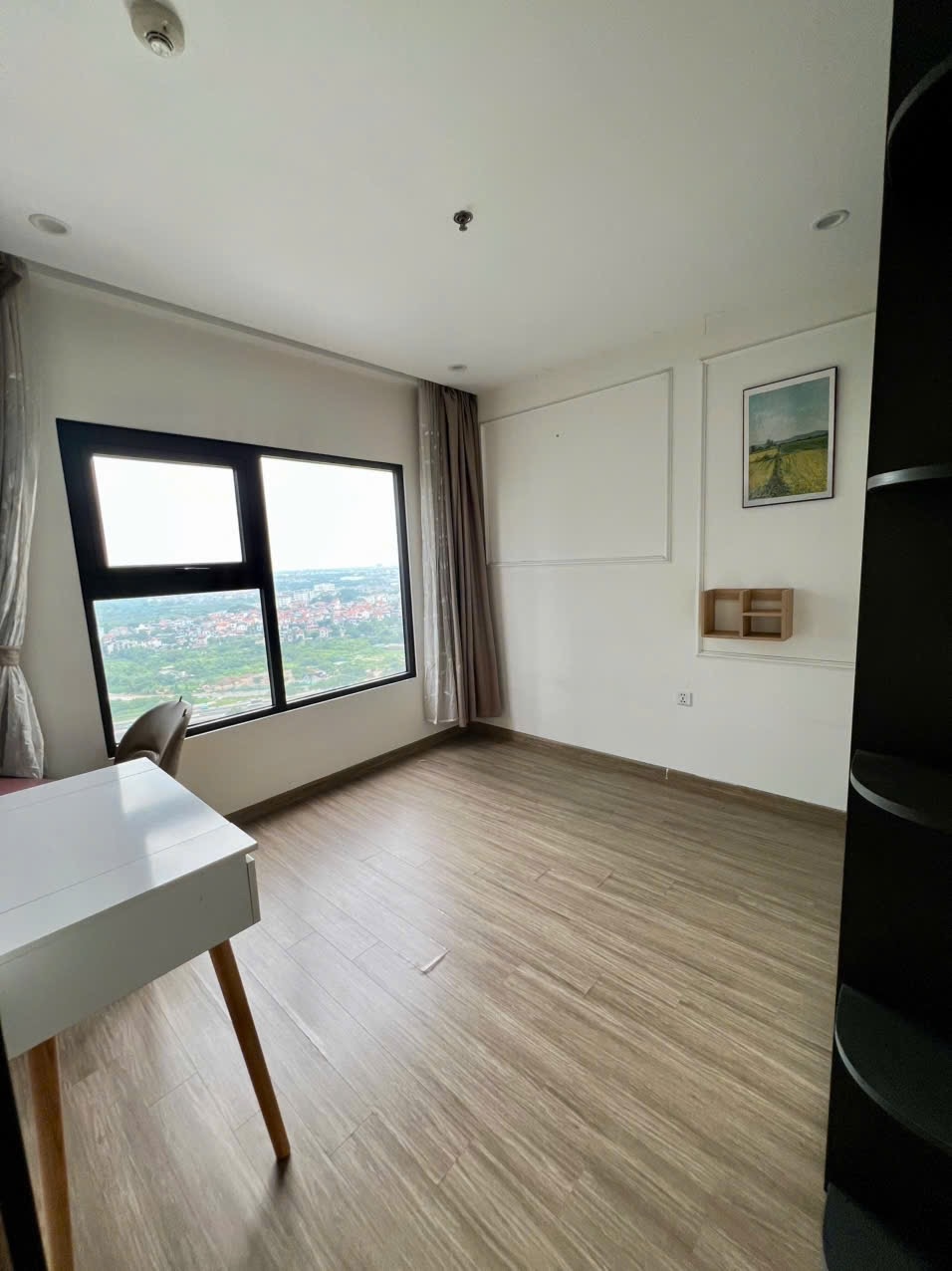 3-bedroom-apartment-for-rent-s2-19-sapphire-2-vinhomes-ocean-park-5 3 Bedroom Apartment for Rent in S2.19 Sapphire 2 | Fully Furnished | Vinhomes Ocean Park