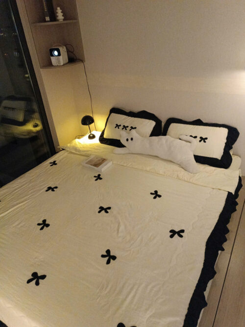 Homestay Masteri West Heights Tòa B Tầng 13 View Hồ Có Máy Chiếu
