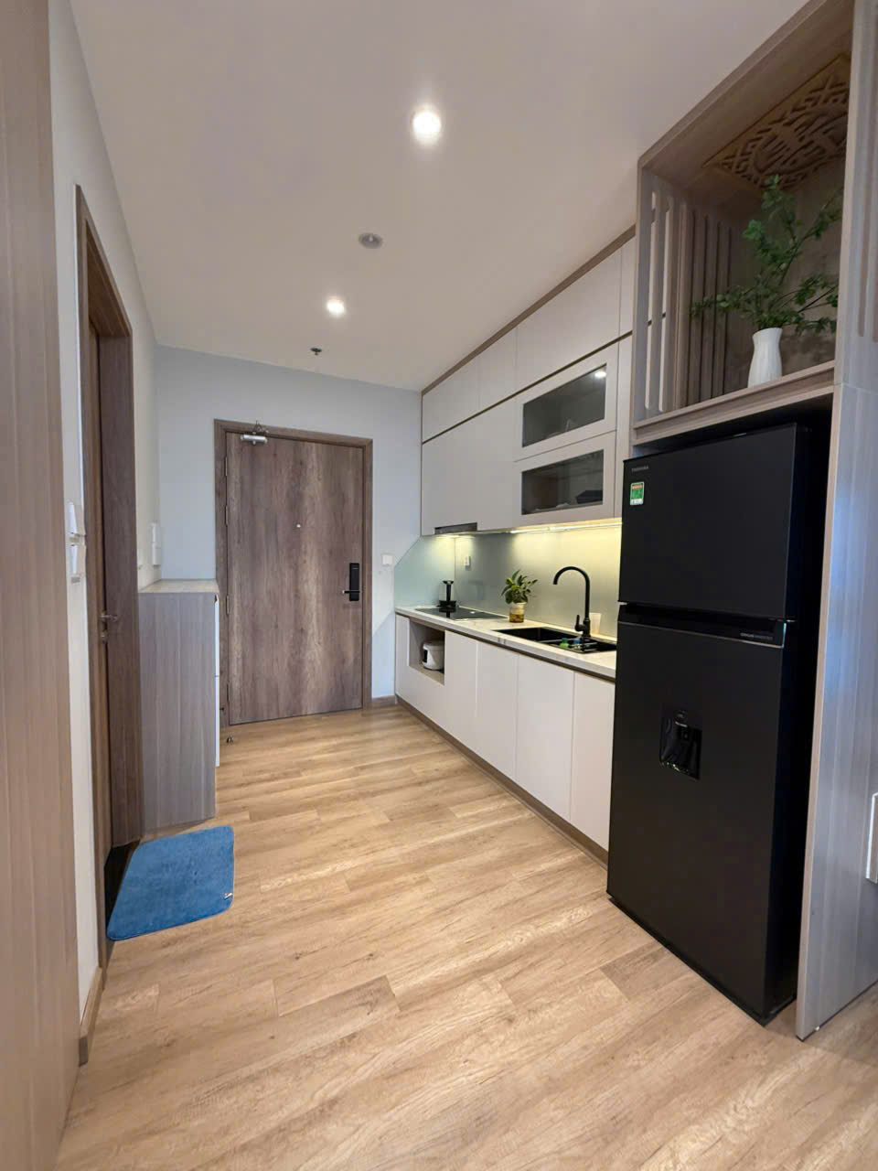 homestay-studio-ecopark-landmark-l2-view-song-hong (3) Homestay Studio Ecopark Landmark L2 | Tầng 18 View Sông Hồng Cực Thoáng