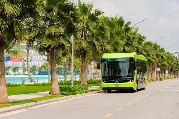 Transportation Guide in Hanoi | Complete Travel Guide for Expats (2026)