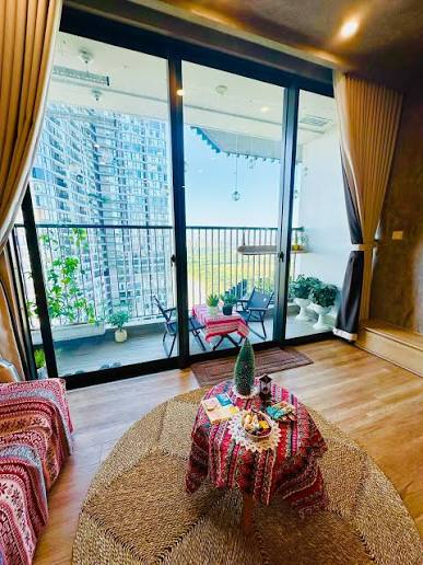 Homestay Ecopark cóp ban công để ngắm hồ Thiên Nga Homestay Ecopark cóp ban công để ngắm hồ Thiên Nga