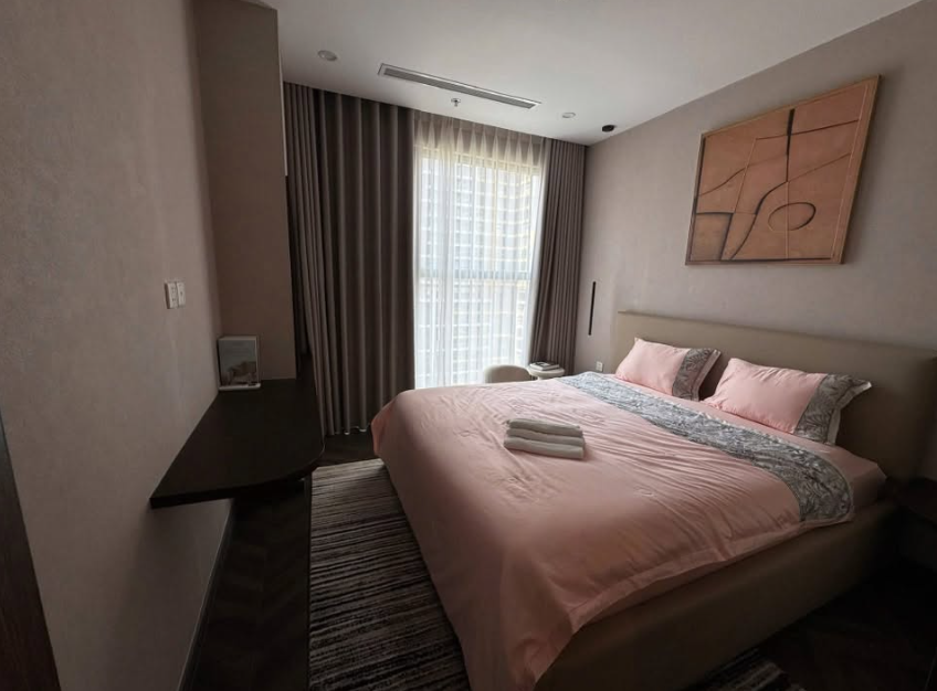 Giá Homestay Vinhomes Grand Park có giường đệm êm